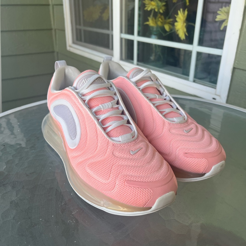 Nike Pink and White Air Max 720